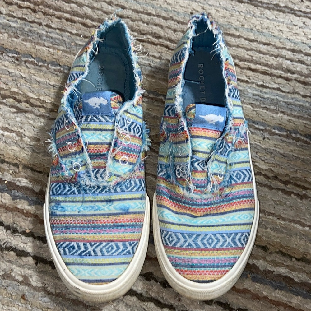 Rocket Dog Aztec Print Slip On Sneakers 7 1/2
